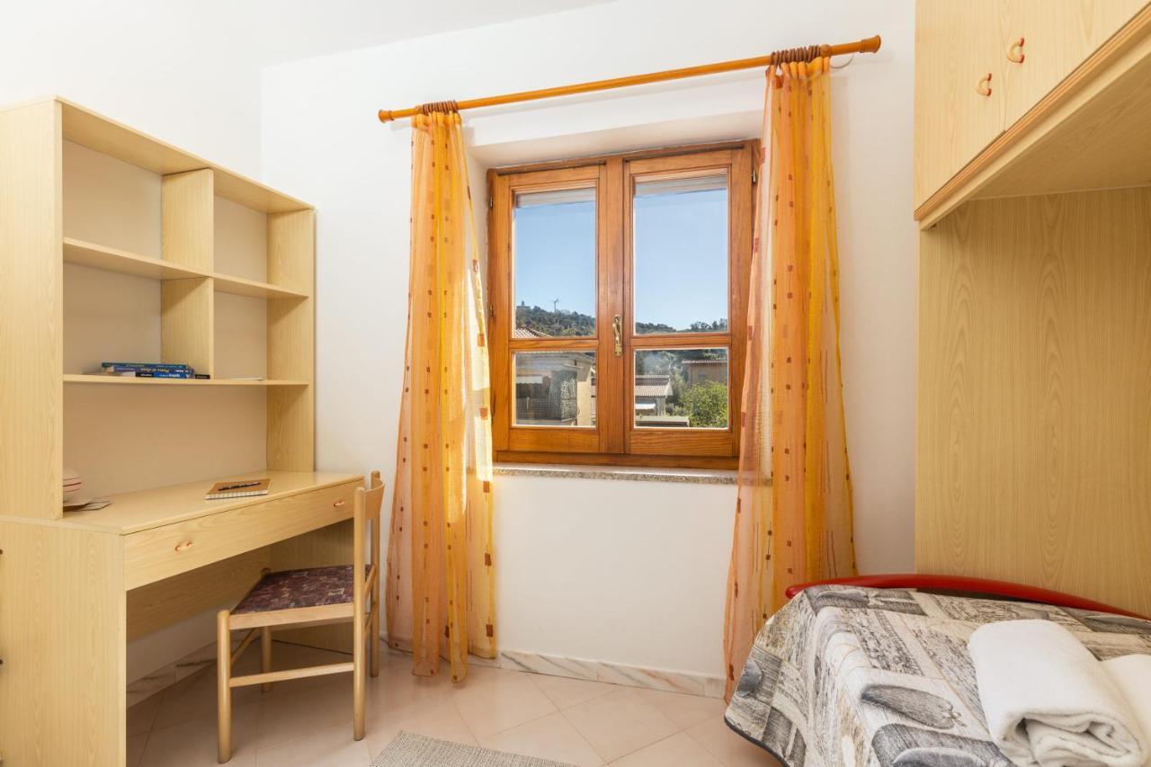 Apartmán Casa A Due Passi Dal Mare Àrbatax Exteriér fotografie